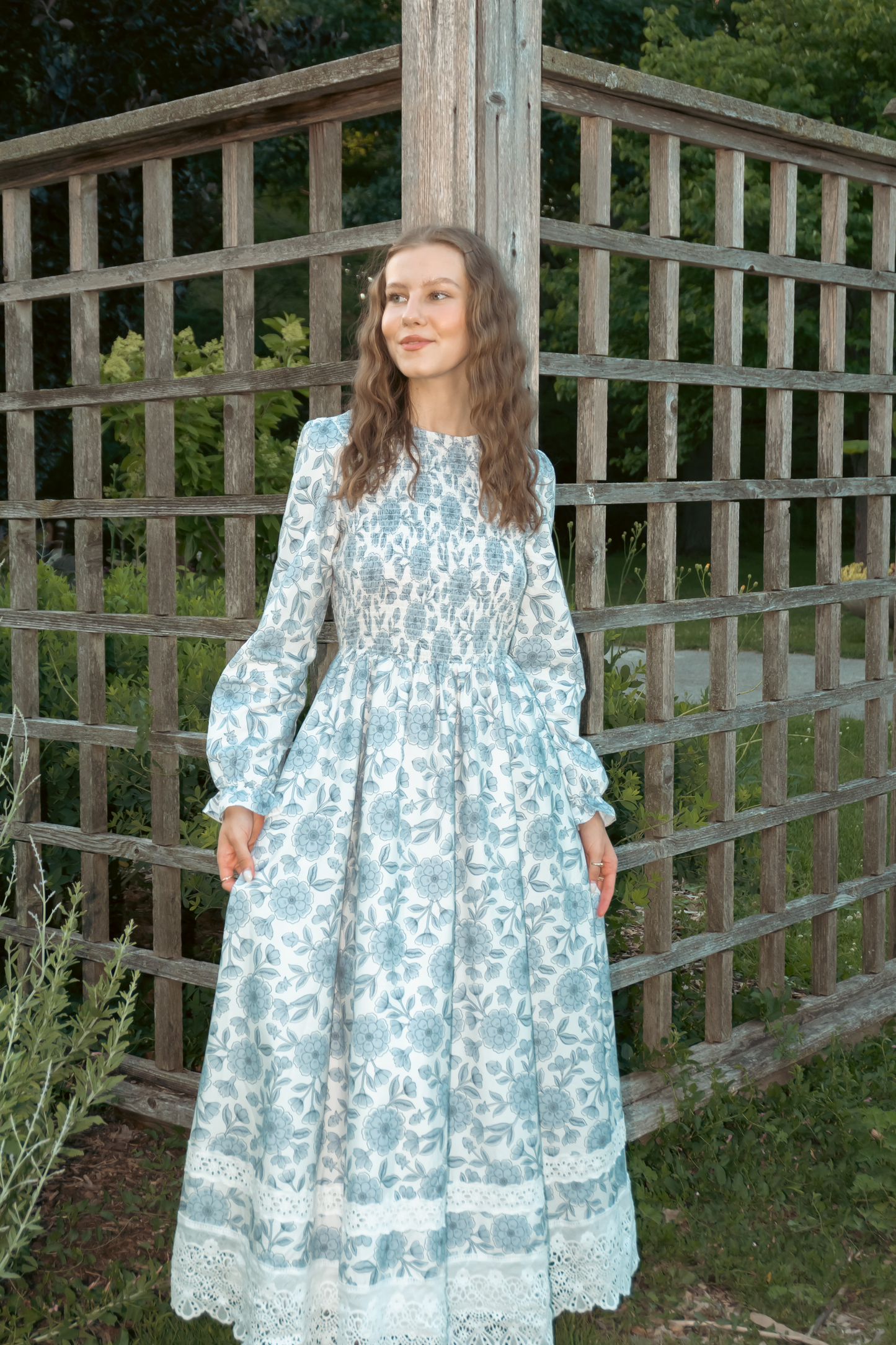 Yuna Cotton Maxi Dress - Blue Floral